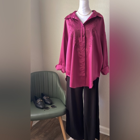 NWT - Listicle Popplin Magenta Embroidered Oversized Cool Girl Button Up - Picture 4 of 14